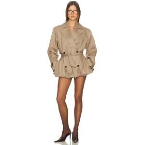 Helsa Short Bubble Hem Trench in Stone